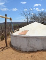 O sertanejo do semiárido tem água graças a milhares de cisternas