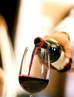 O mundo do vinho ganha avanços para oficializar a profissão de sommelier