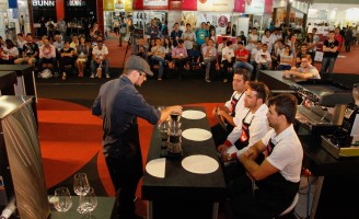 Pela primeira vez o Brasil é sede de evento internacional do café