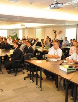 Empresários, produtores e especialistas estão reunidos no Circuito RedeAgro