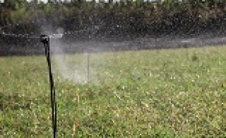 Agricultores da irrigação no Vale do São Francisco são beneficiados com bombeamento flutuante