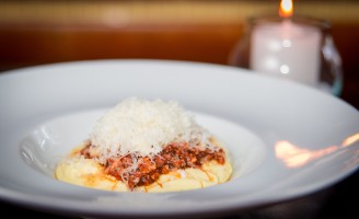 Receita – Polenta cremosa com ragù bolognesa