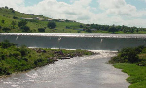 água