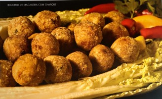Receita – Bolinhos de macaxeira com charque