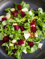 Receitas – Aprenda a combinar saladas e molhos