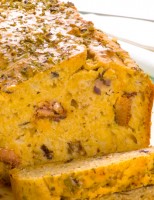 Receita – Pão com sardinha, azeitonas e cebolas