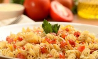 Receita – Macarrão parafuso ao Molho Napolitano