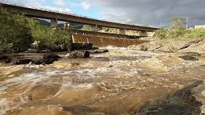 Rios do semiárido dão cheia por causa das últimas chuvas em Pernambuco e Alagoas