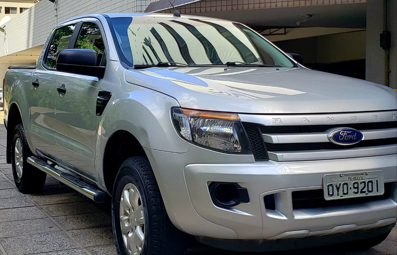 Feira Livre – Vendo Ranger super conservada