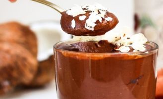 Receita vegana – Mousse de Chocolate com Coco