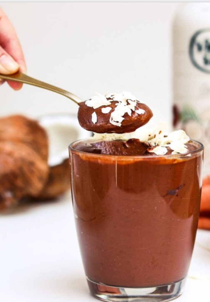 Receita vegana – Mousse de Chocolate com Coco