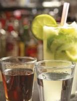 Um drink especial de Cachaça com limão e toranja