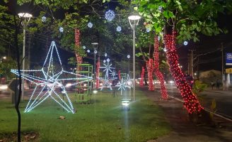 Luzes do Natal – Praçinha iluminada