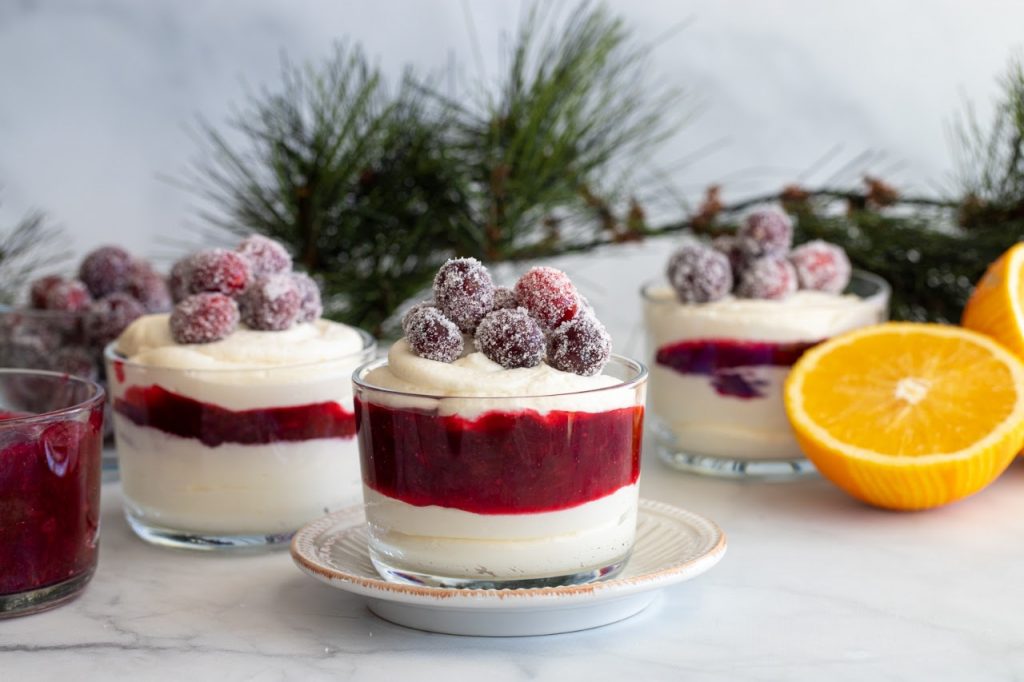 Receita – Mousse de Chocolate Branco com calda de Cranberries