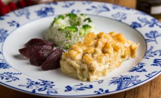 Receita – Bacalhau com natas e peras ao vinho