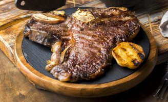 Receita – Bife Ancho com Dry Rub e Maionese de Batata