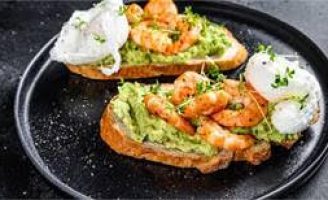 Receita – Tostas de Abacate com Camarão
