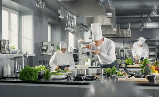 Cresce o interesse dos brasileiros pela formação em cozinheiros, doceiro e pizzaiolo
