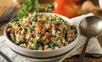 Receita – Tabule de quinoa, lentilha, damasco e hortelã