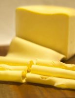 Queijo muçarela é um dos mais consumidos pelos brasileiros e estimula a produção leiteira em Mato Grosso